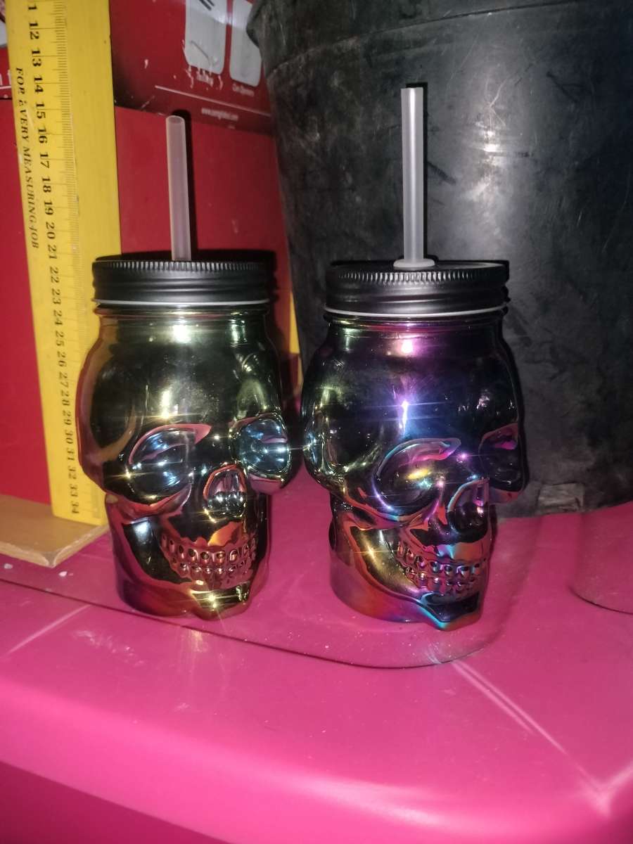 glass skull cups