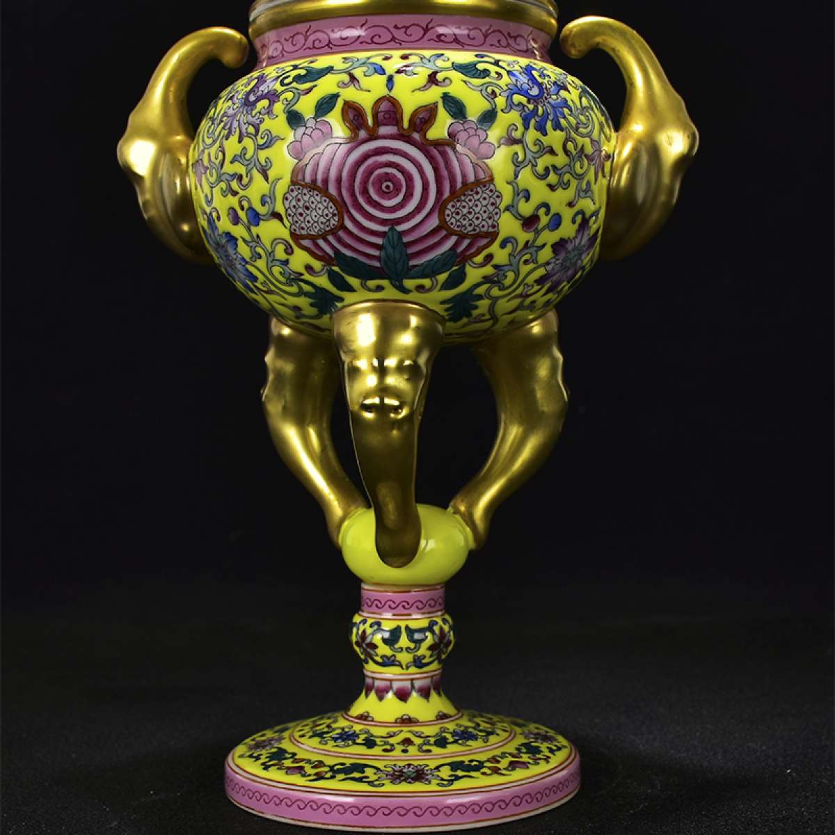 Asian famille rose porcelain Chinese antique porcelain ceram