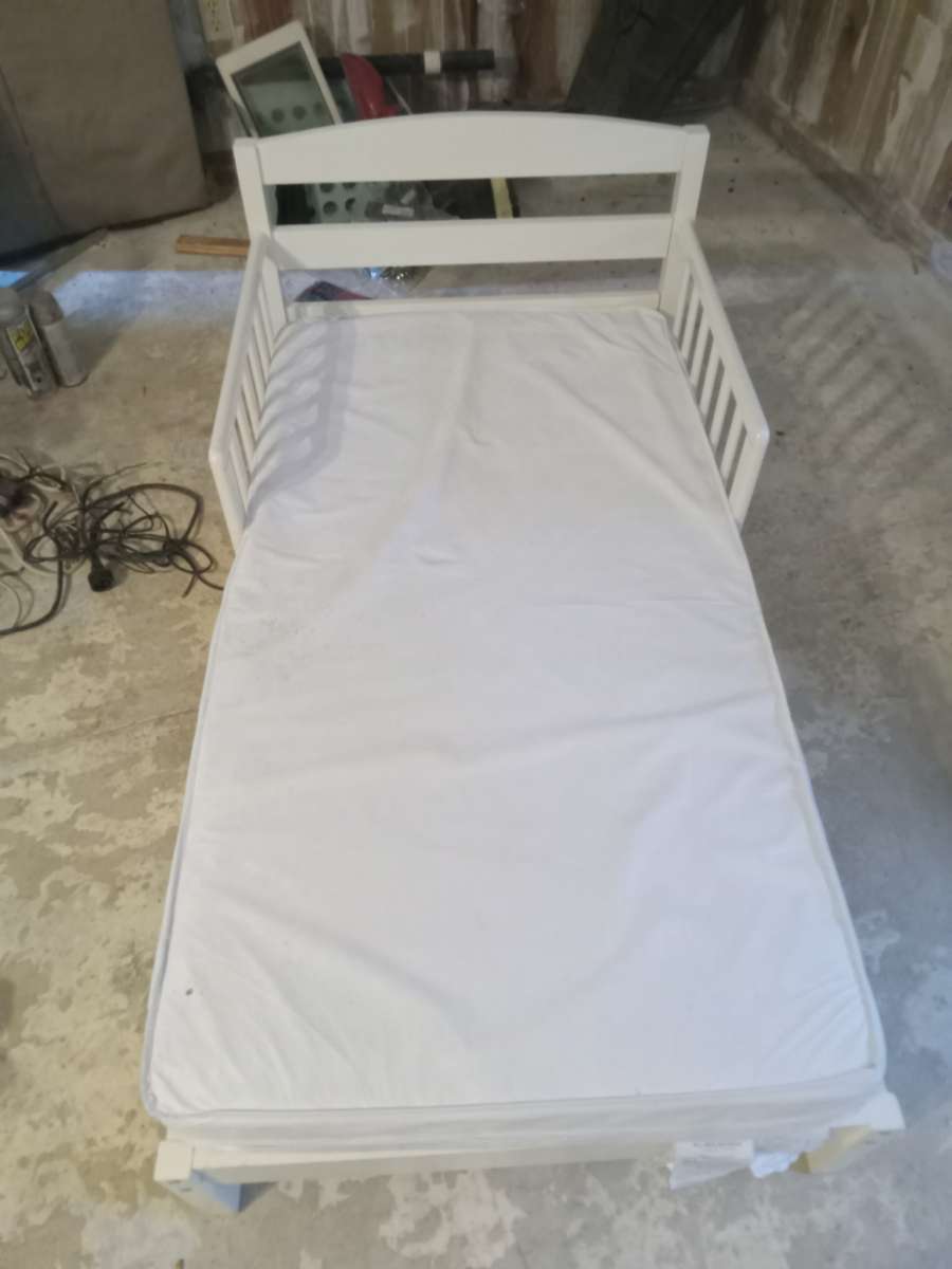 toddler bed