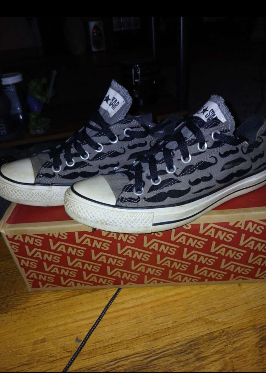 Converse size 10 5