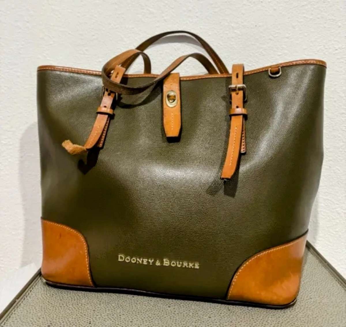 All leather Dooney BOURKE TOTE