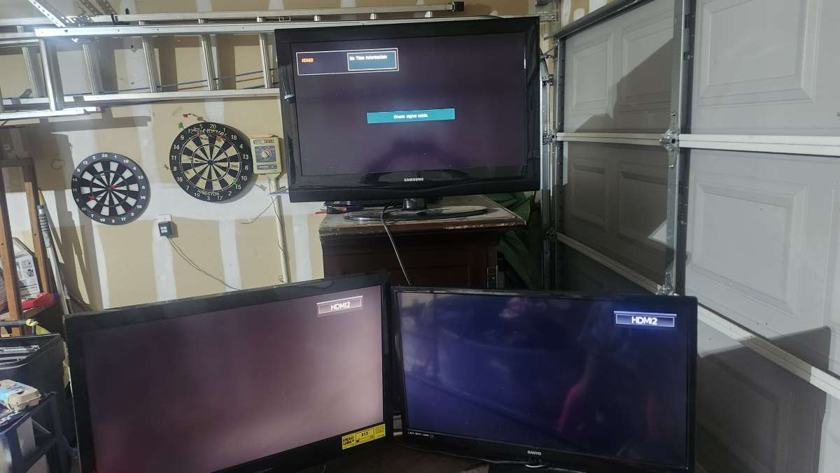 4 36in flatscreen tv