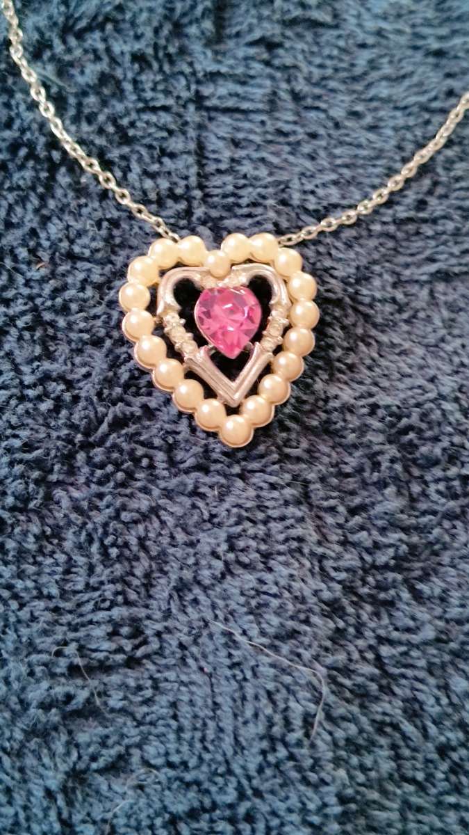 Vintage Avon Pink Heart Necklace