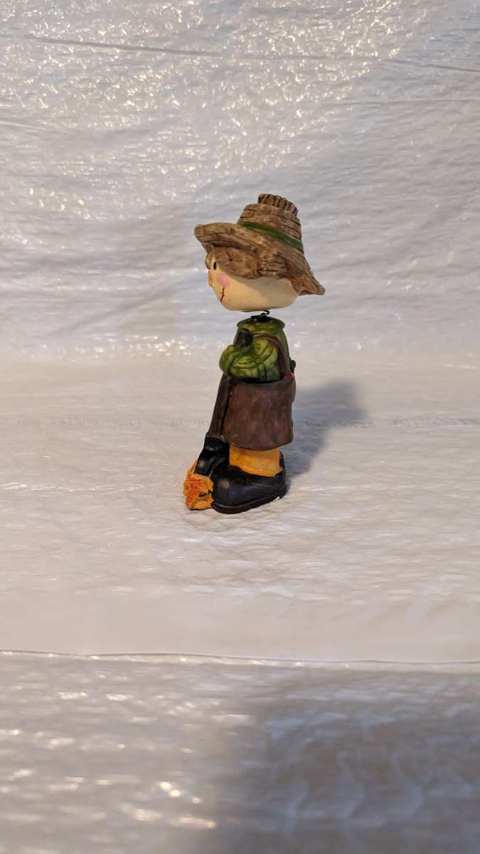 Resin Bobble Head Scarecrow Girl Raking Fall Leaves Figurine