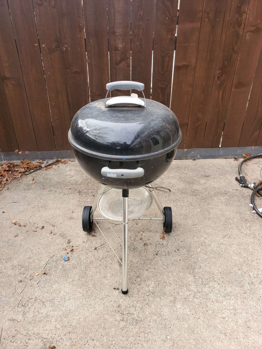 Weber  Charcoal Grill Needs New Grate