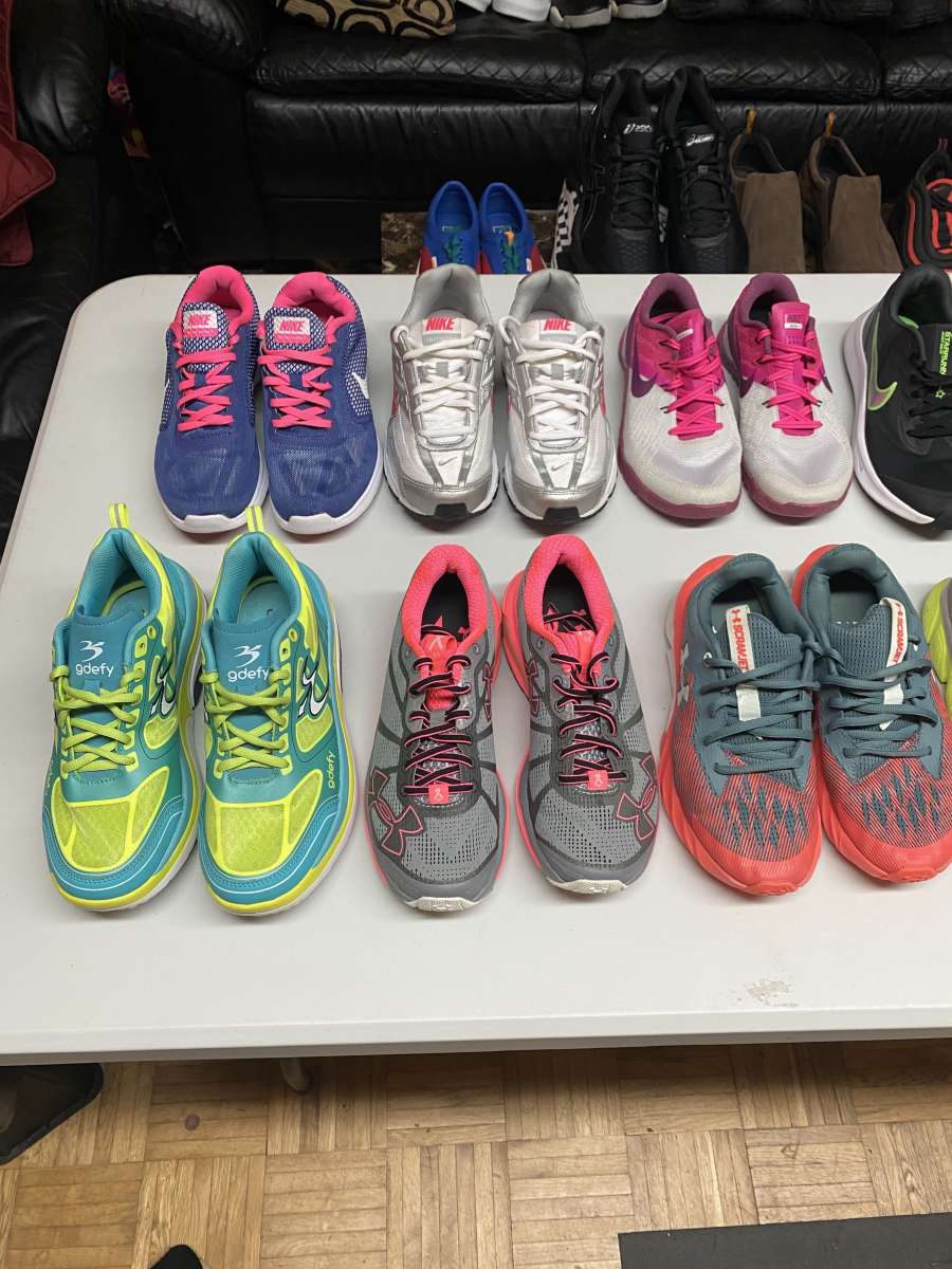 14 pairs Womens Mixed Brand Sneaker Bundle Size 7 and 7 half