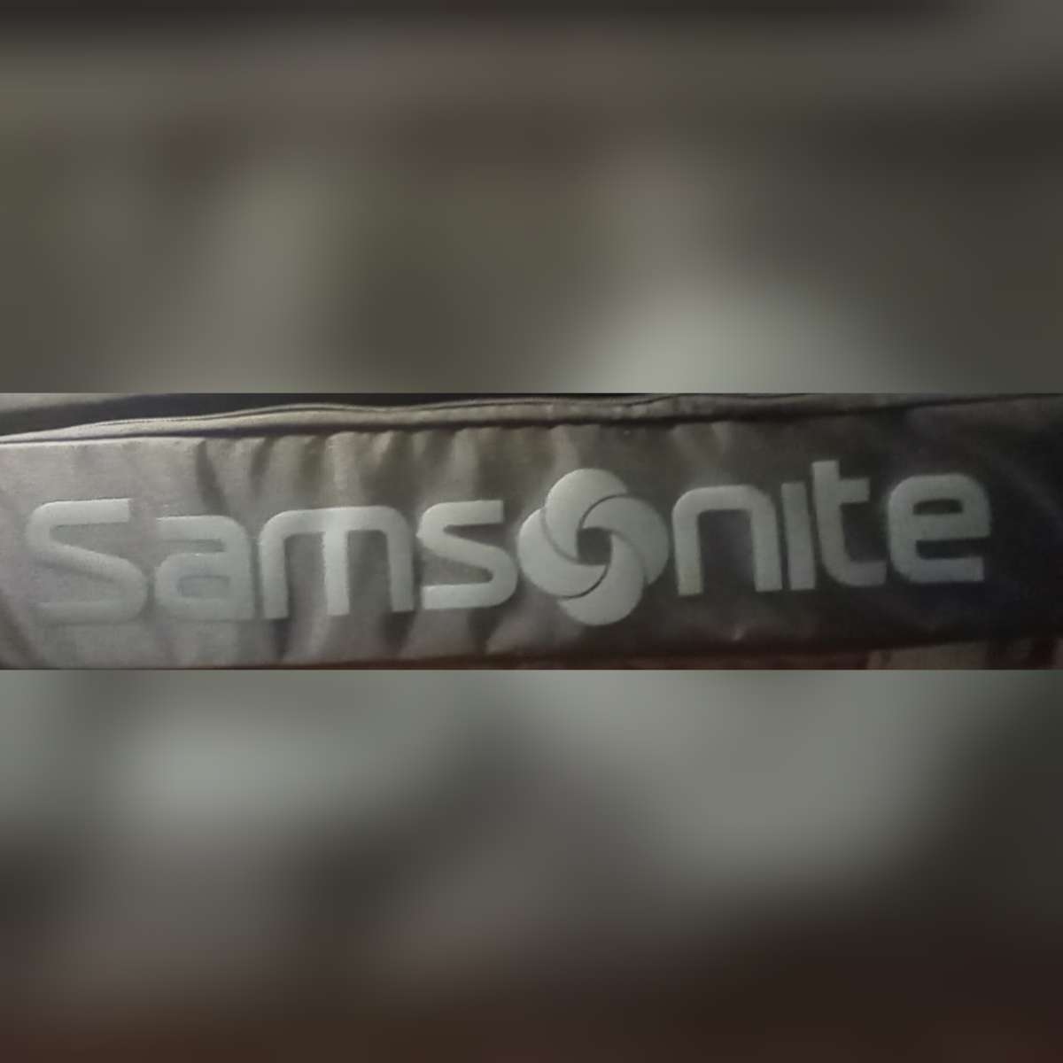 Samsonite 2 Compartments Wheeled Duffel Bag