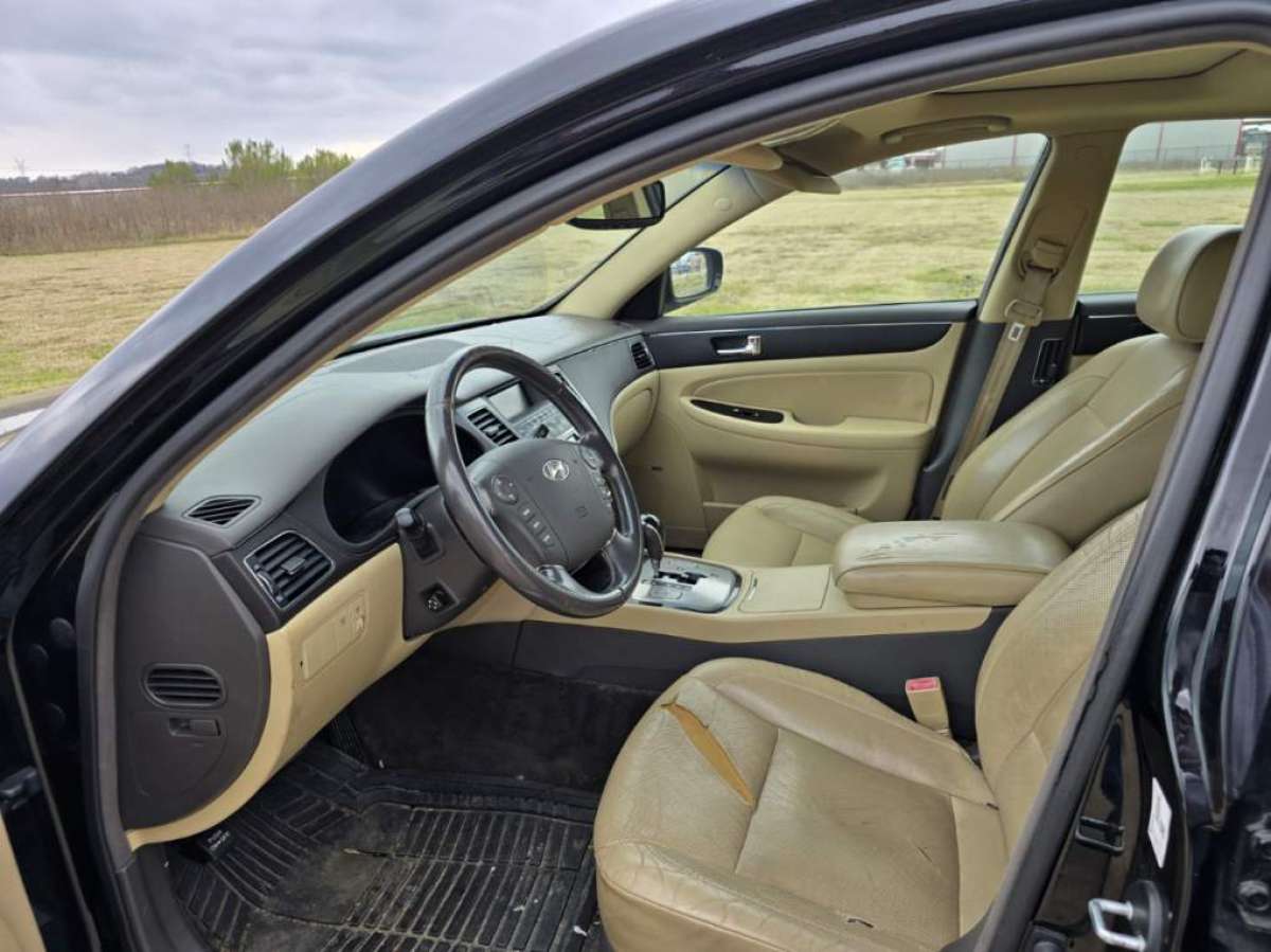 2009 Hyundai Genesis 38L