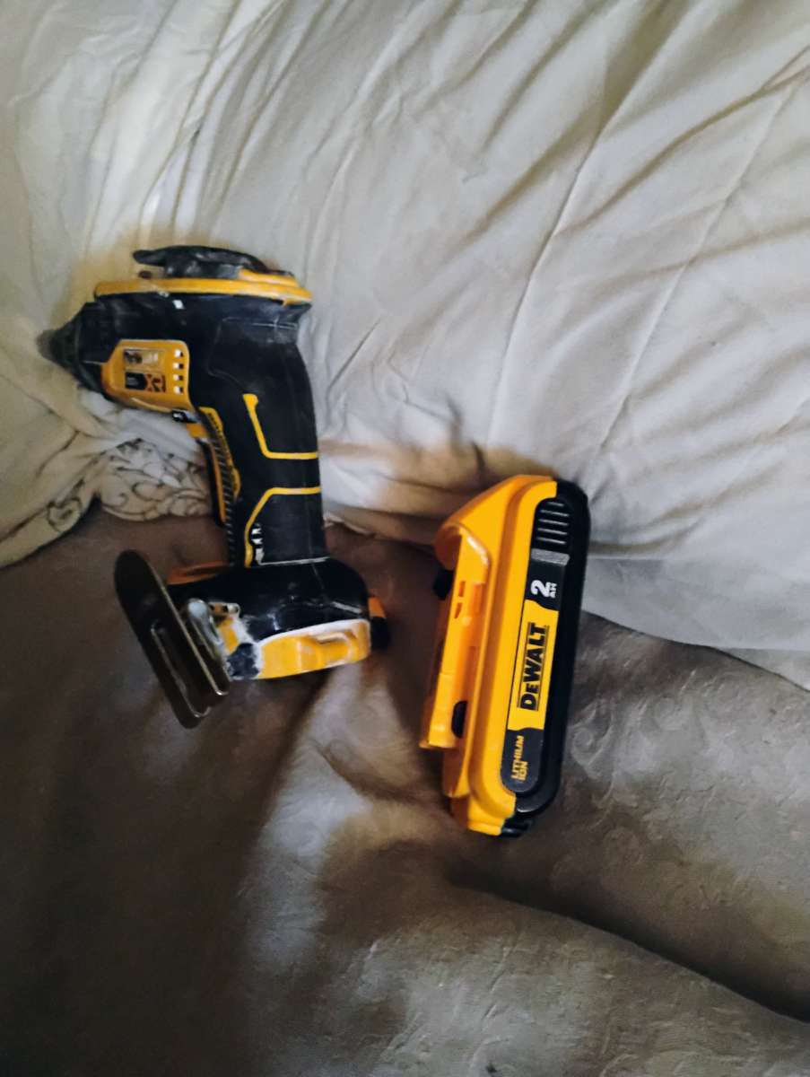 pistola usada solo 3 veces y pila nueva