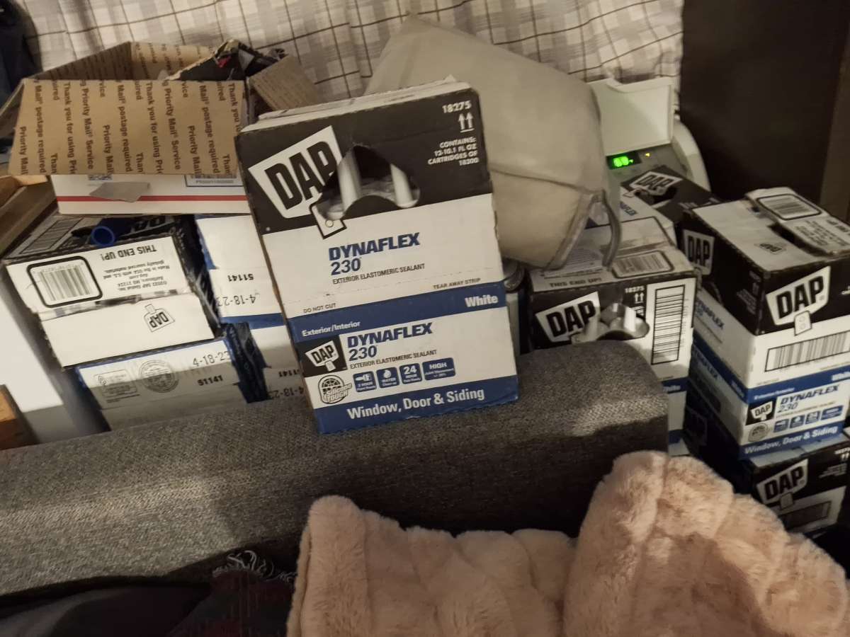 DAP window door and siding caulk