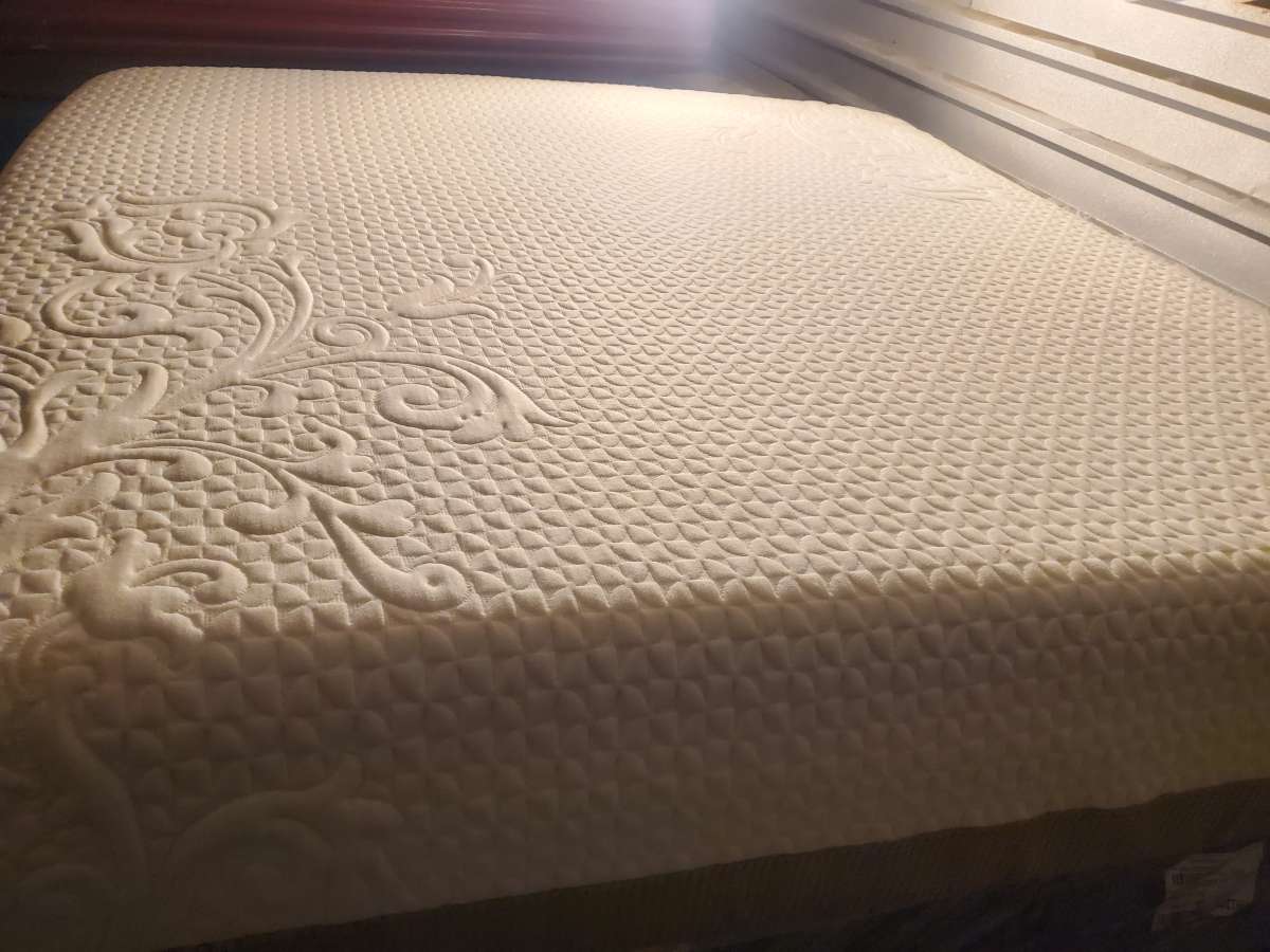 king matress and box spring