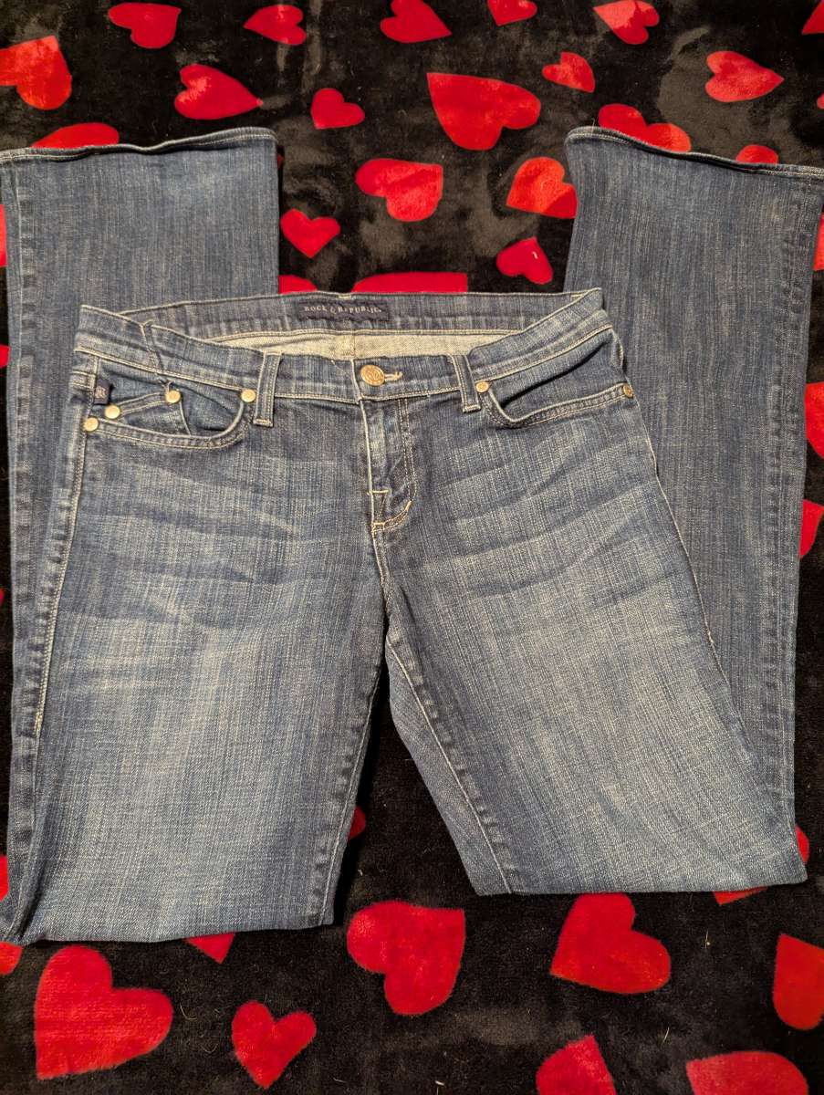 Rock and Republic blue jeans