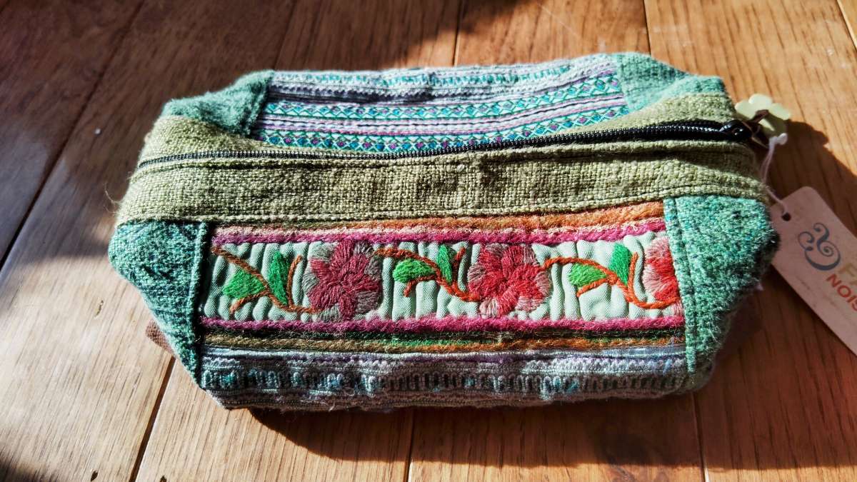 Womens Handcrafted NWT Embroidered Boho Ethnic Style Textile