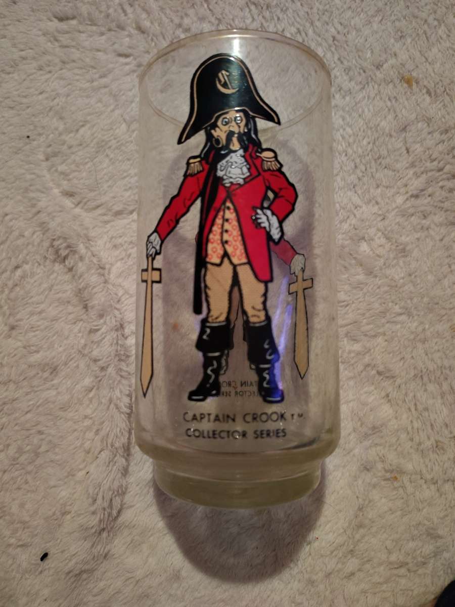 Captain crook glass vintage