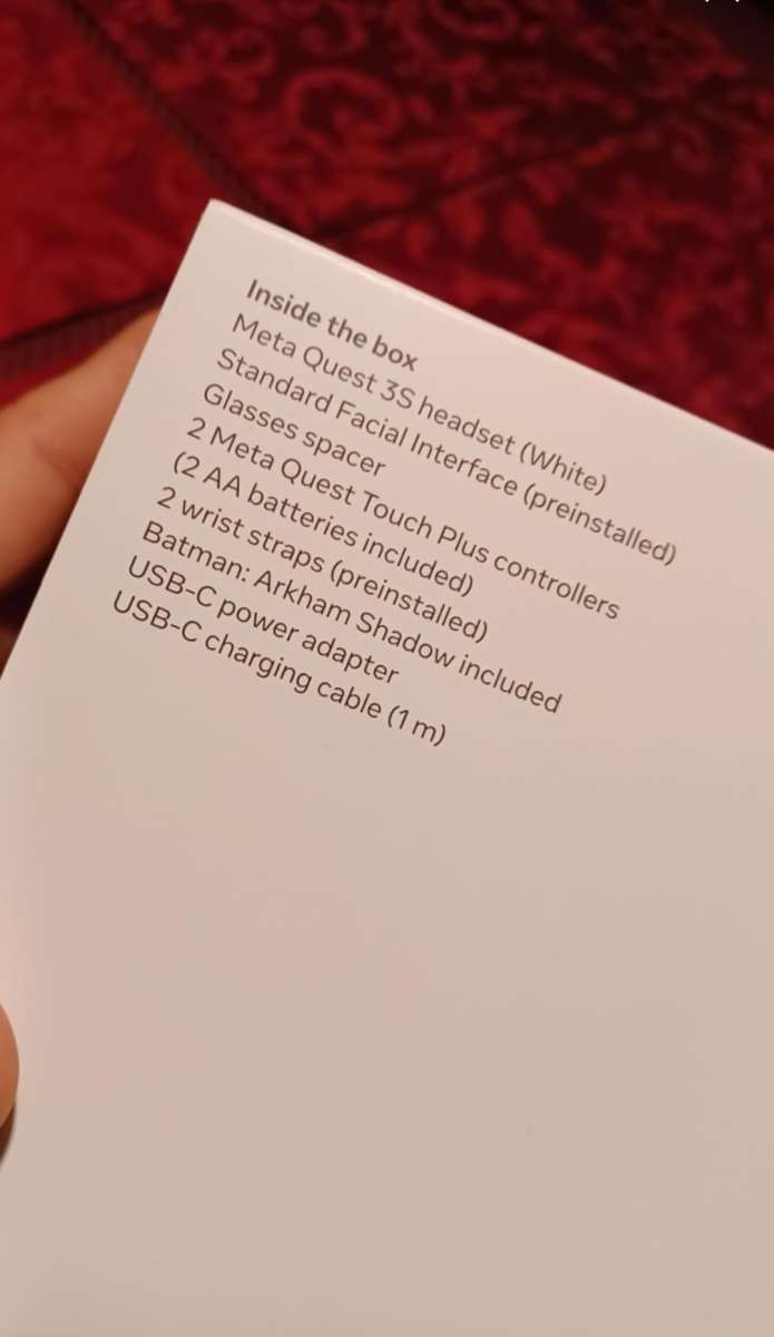 Meta Quest 3 VR Headset  128GB  with Batman Arkham Shadow