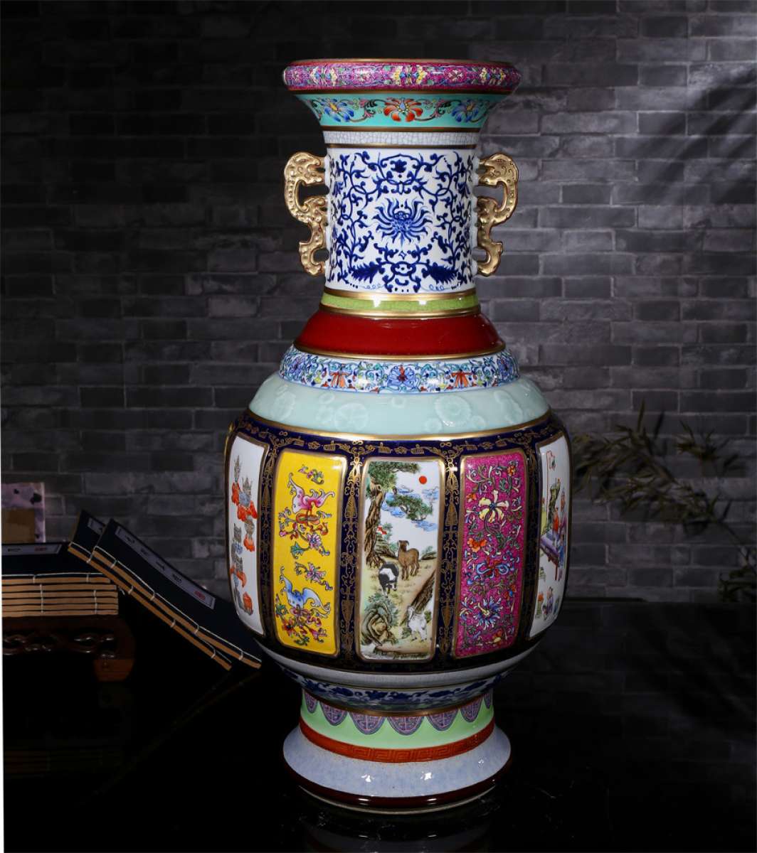 Chinese ceramic famille rose vase Asian antique porcelain