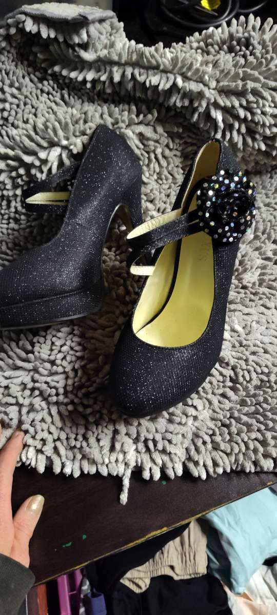 size 10 womens shoes