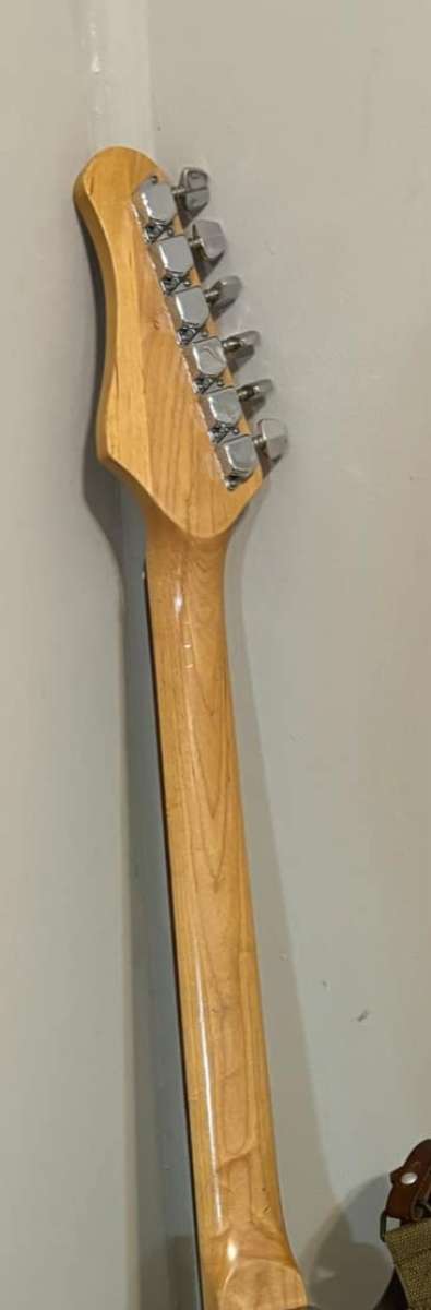 Slammer Hammer Guitar