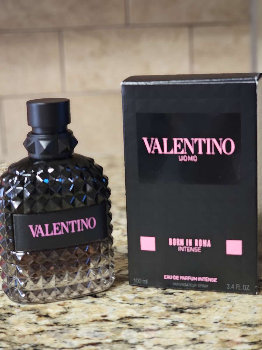 Valentino Uomo Born In Roma