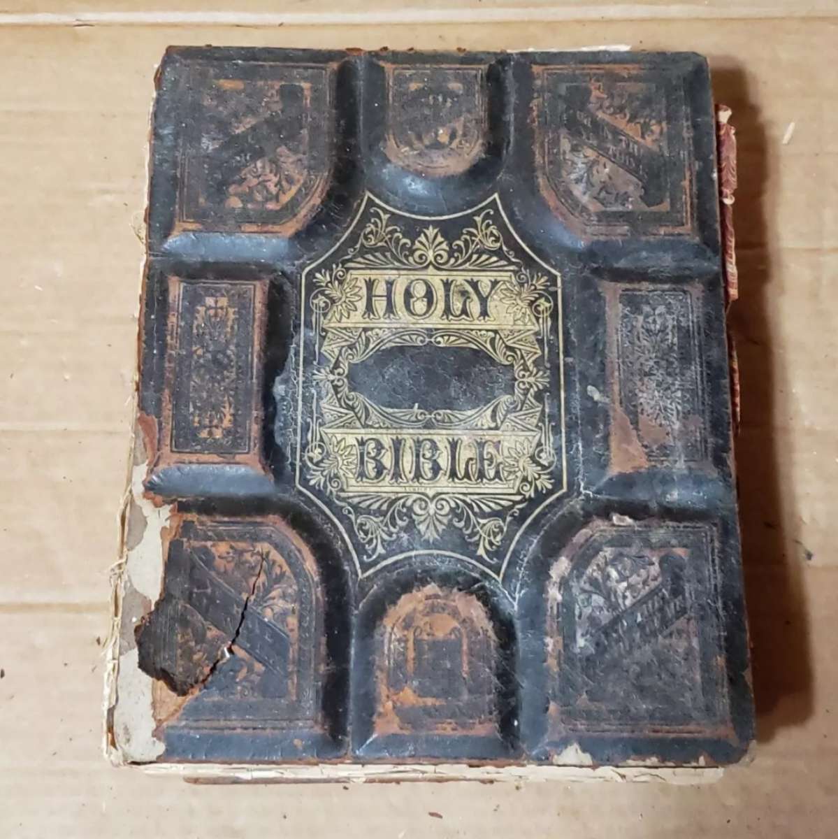 1870 Holy Bible Old  New Testaments Large Antique
