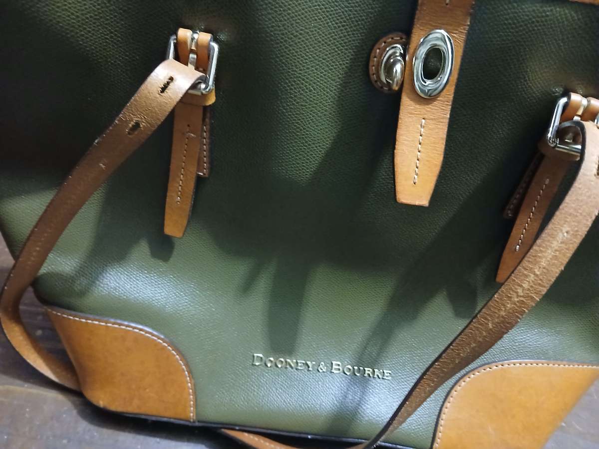 All leather Dooney BOURKE TOTE