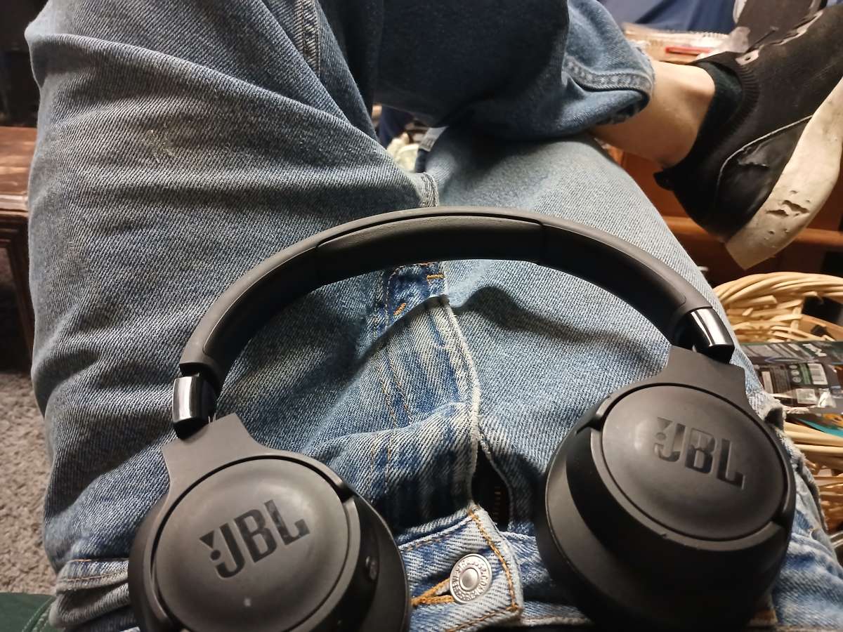 jbl 2024 700s
