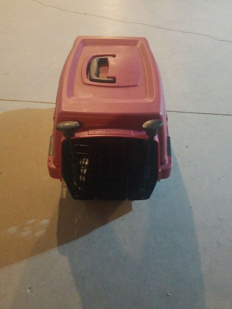 Crate for small sized pets