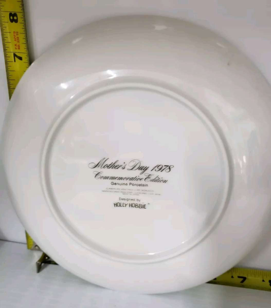 Commemorative Mothers Day 1978 Plate Holly Hobbie American G