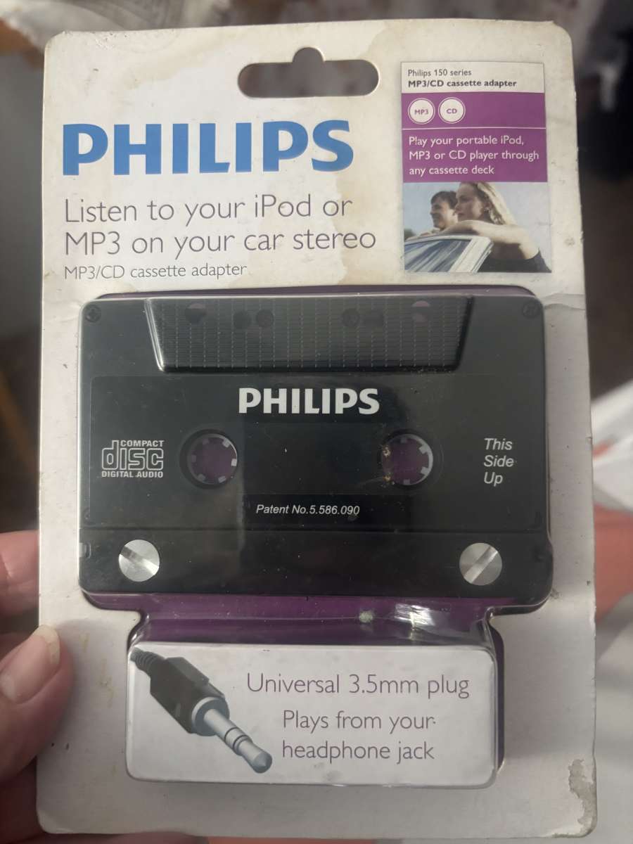 Philips universal 35mm plug MP3  or CD adapter