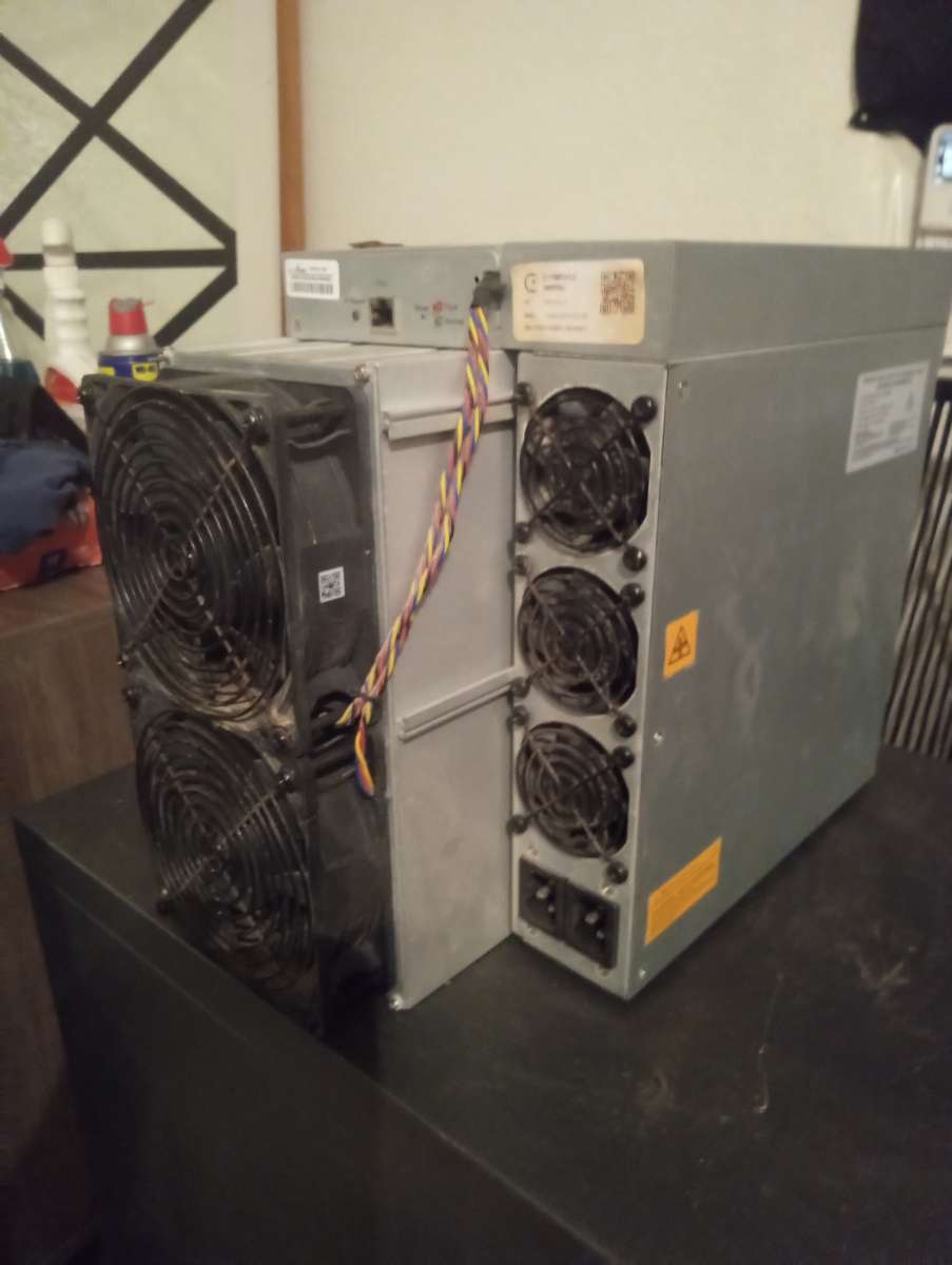 BITCOIN MINING RIGS