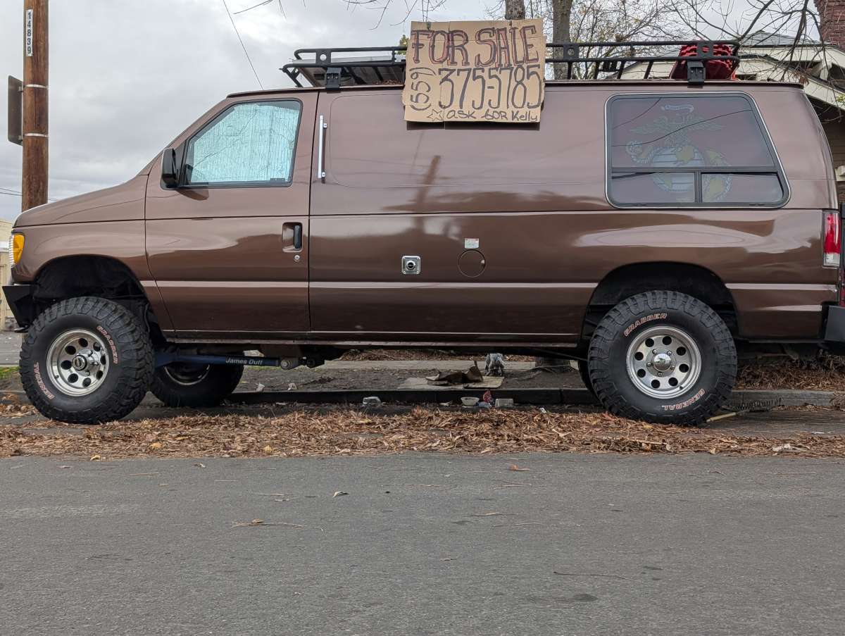 2000 Ford Econoline Van 559 375 5785