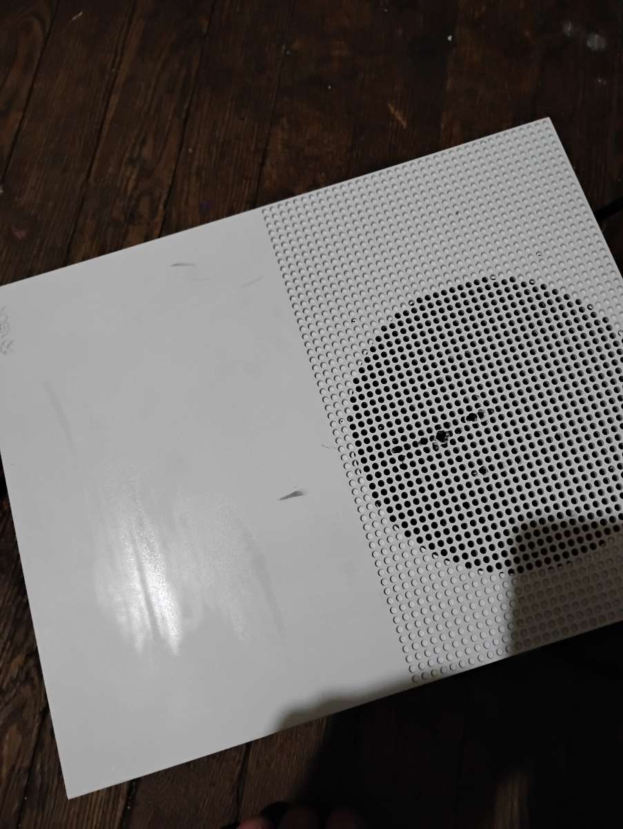 Xbox One s 1 TB and also have another one for parts 20