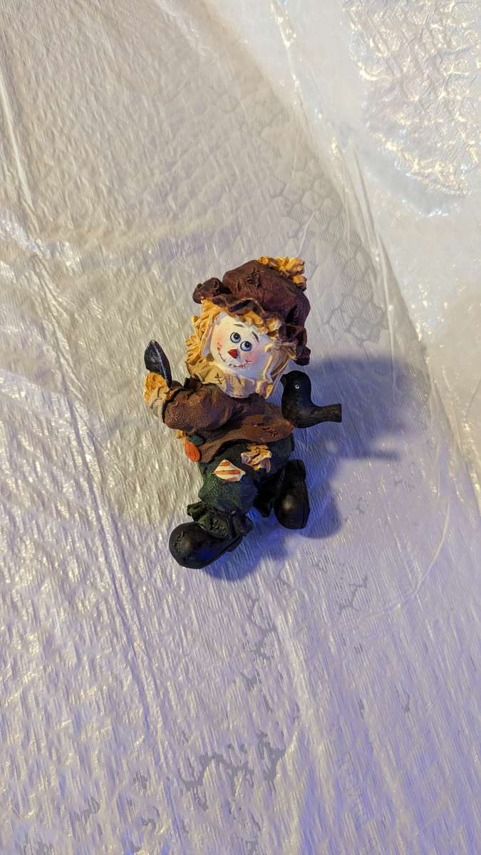 Resin Gardening Scarecrow Girl Figure