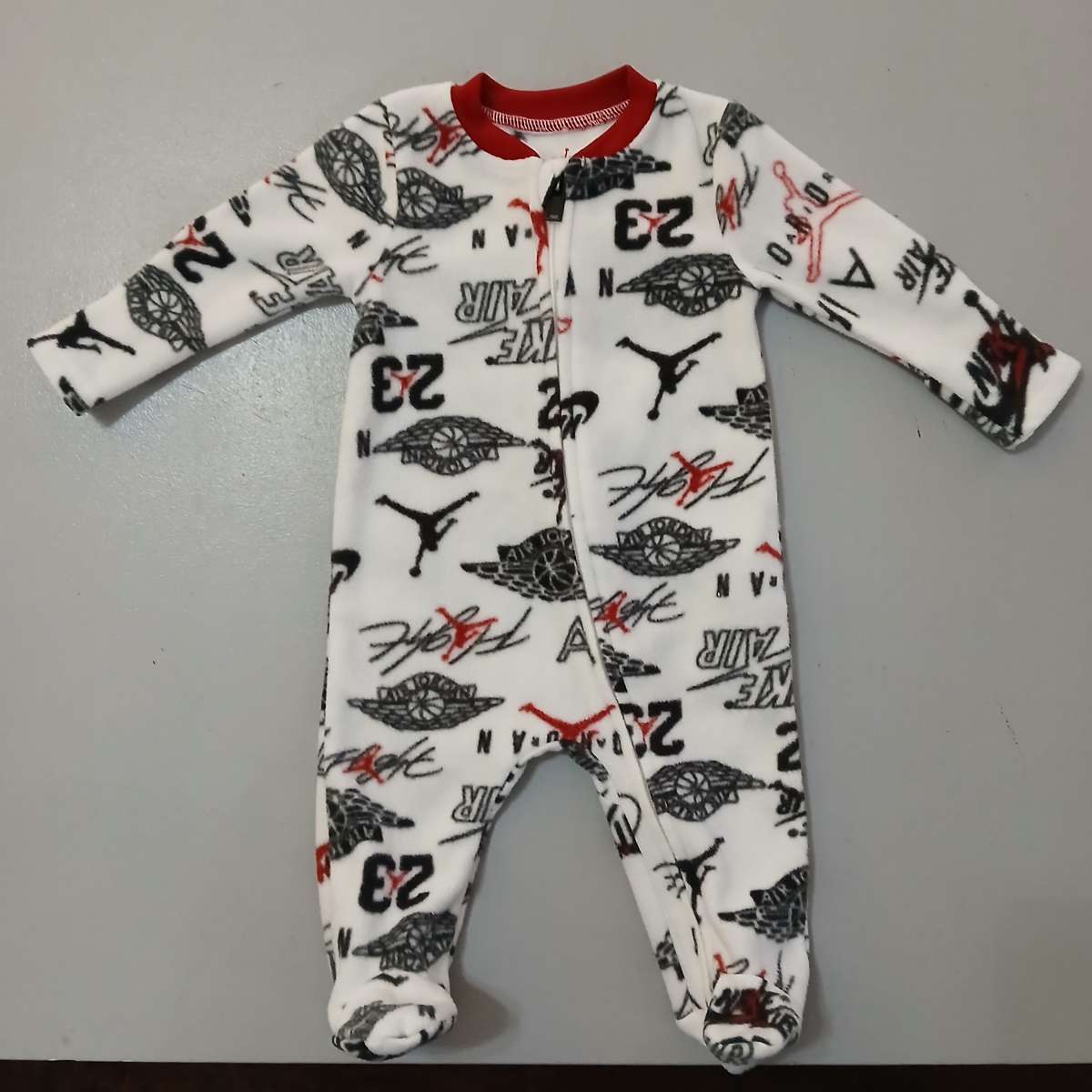 Baby Nike Jordan pijamas size 0 to 3M