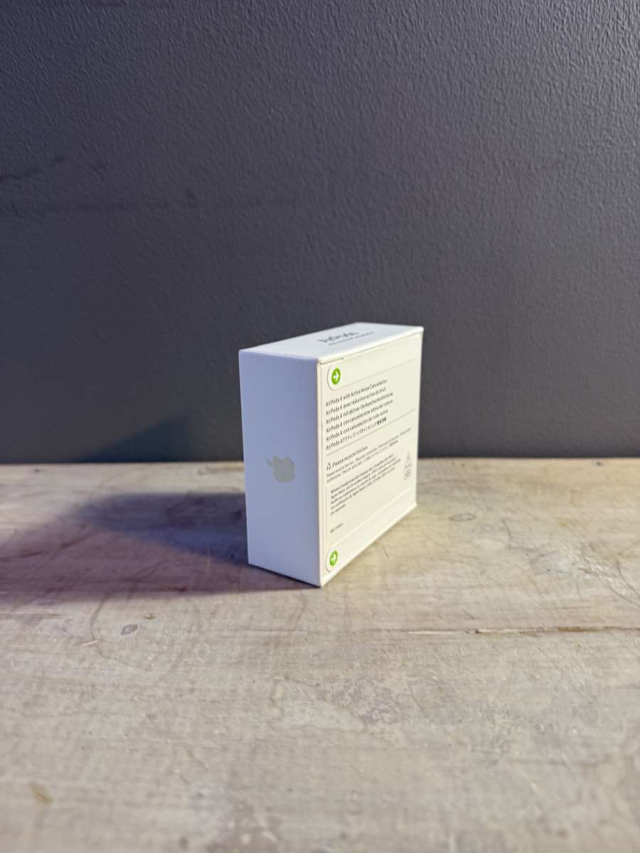 Brand New Apple Airpods 4th Generation With Active Noise Can