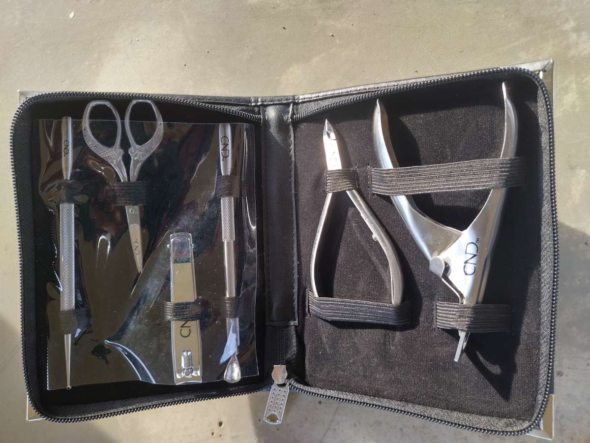 CND nail kit
