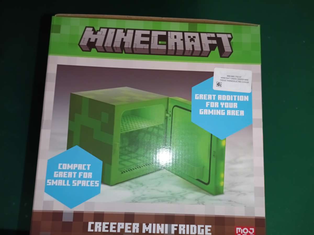 Minecraft Green Creeper 9 Can Mini Fridge 67L 1 Door Ambient