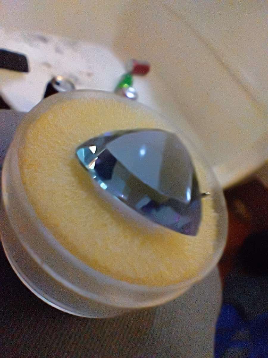 color changing sapphire natural