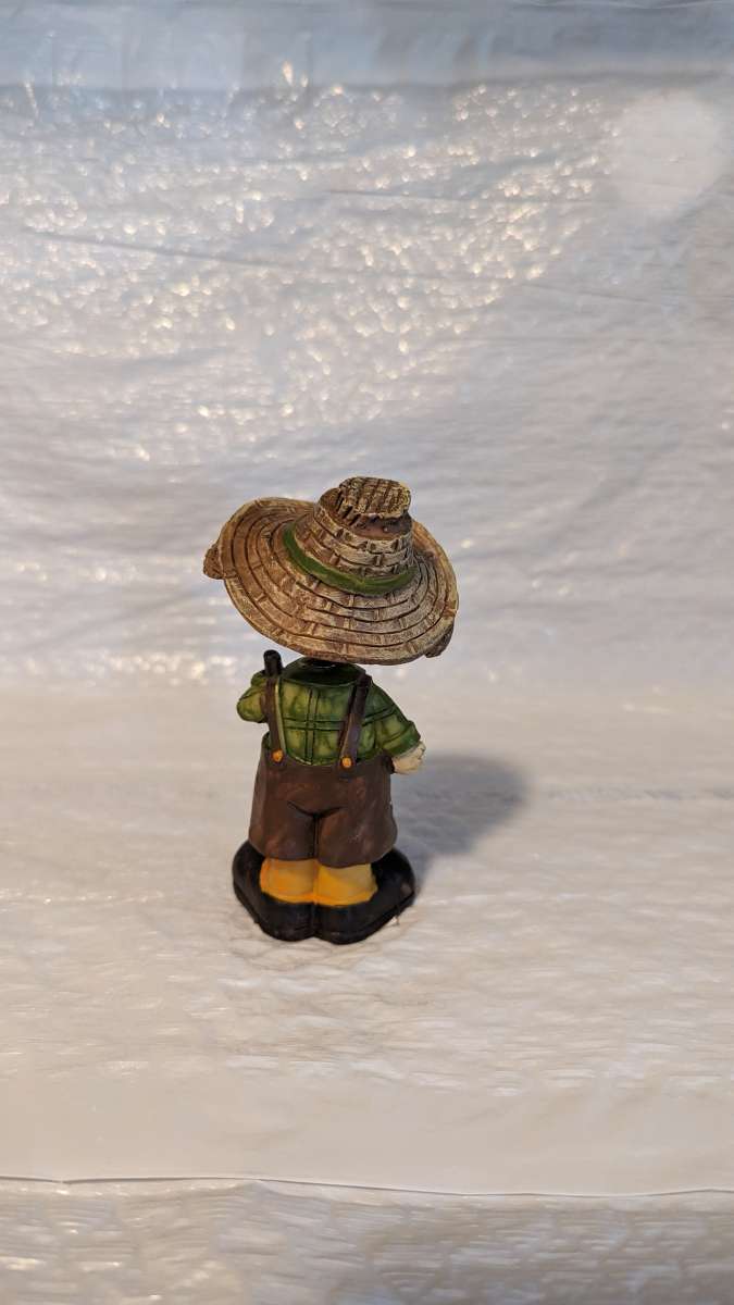 Resin Bobble Head Scarecrow Girl Raking Fall Leaves Figurine