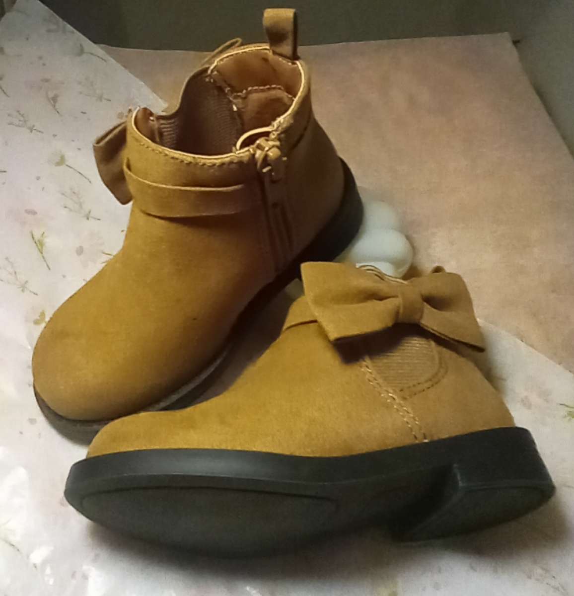 Baby GAP Size 6 Color Cognac Bow Booties NWOT