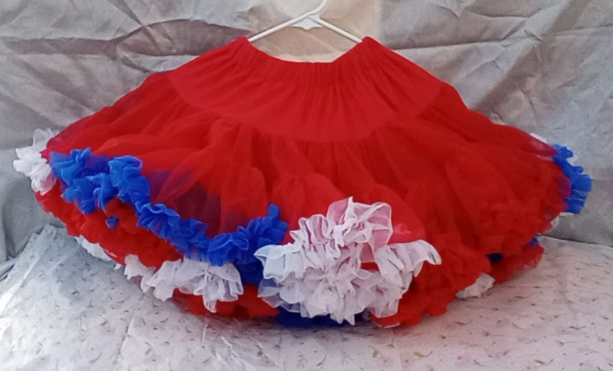 6yrs Red White Blue TuTu Pettiskirt EUC Bow Cinches Waist