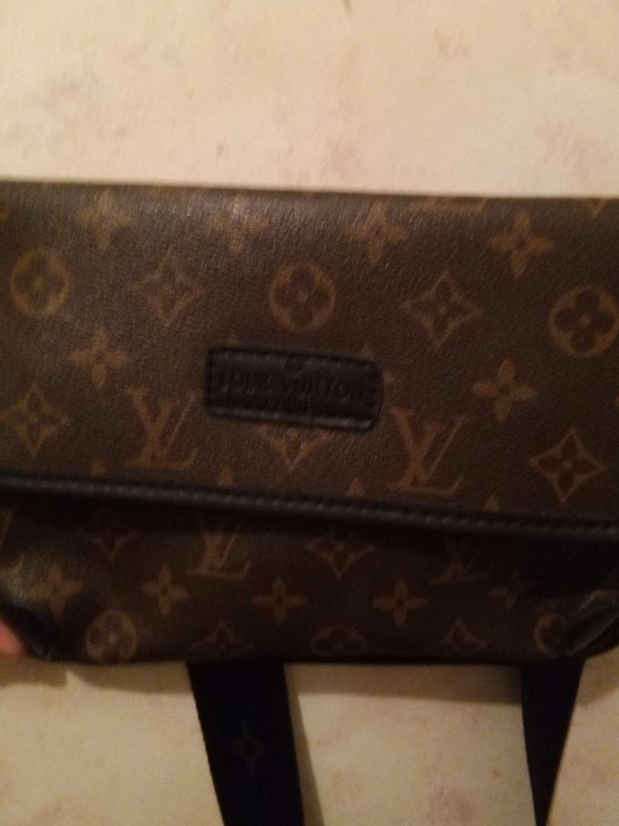 louis Vuitton cross body bag