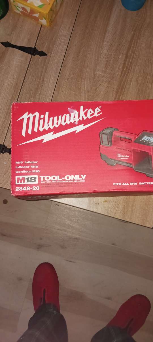 Milwaukee air compressor brand new never used Straight Out o
