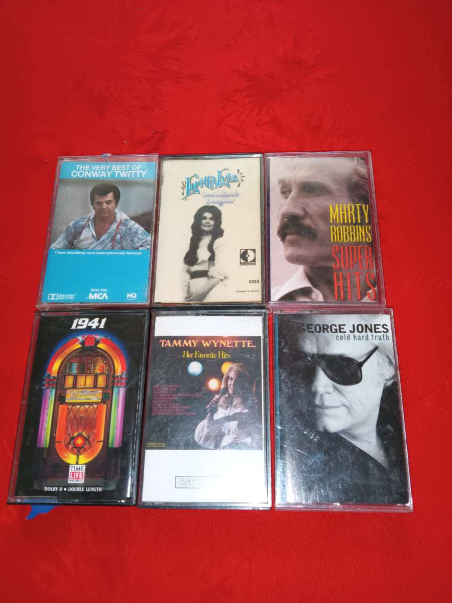 MOIVES  CDS AND CASSETTES