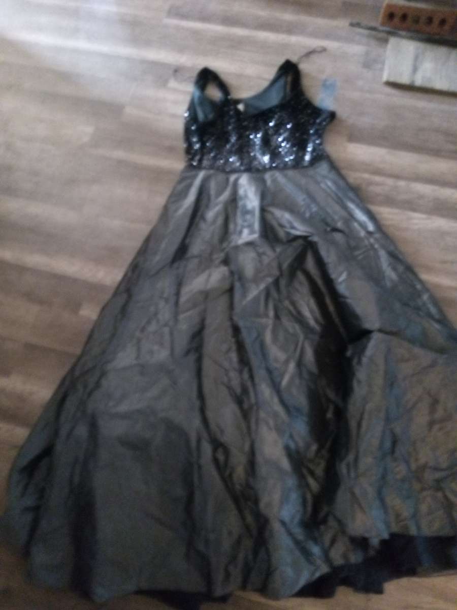 black dress
