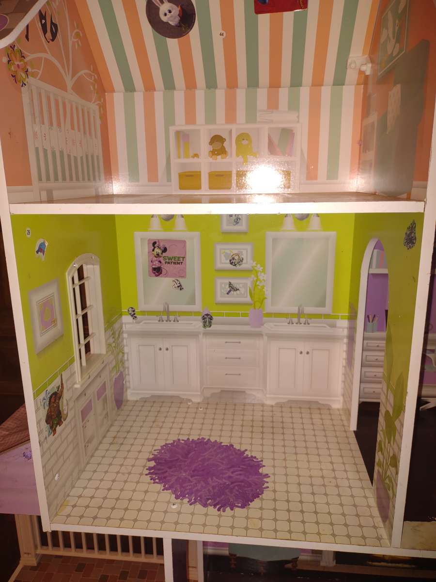 Barbie house 4 ft tall