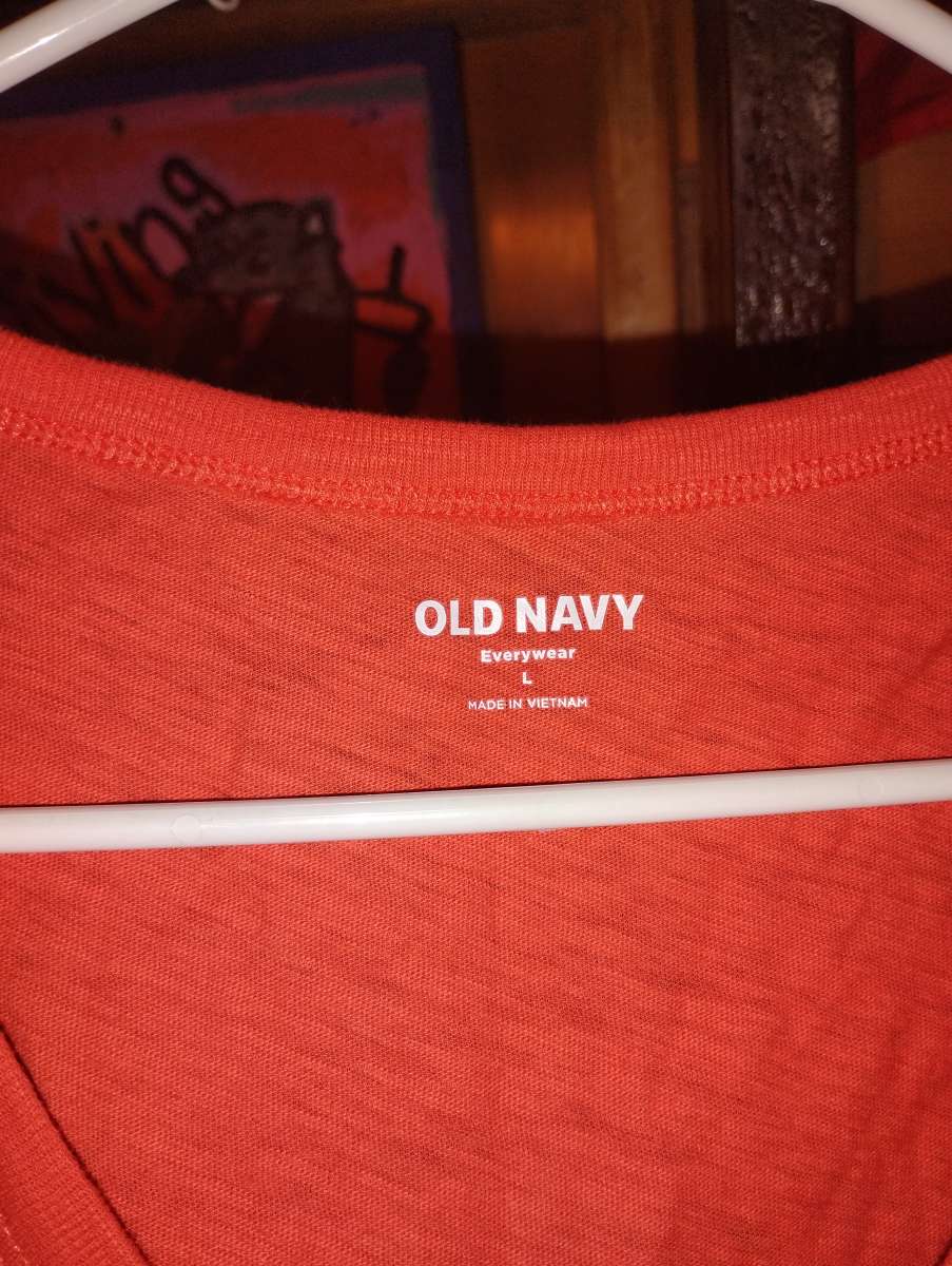 old navy shirt