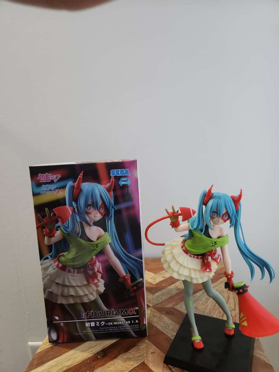 FIGURIZMA HASTUNE MIKU FIGURE