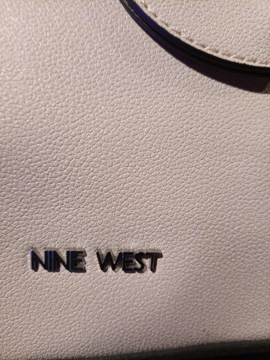 nine West hand bag