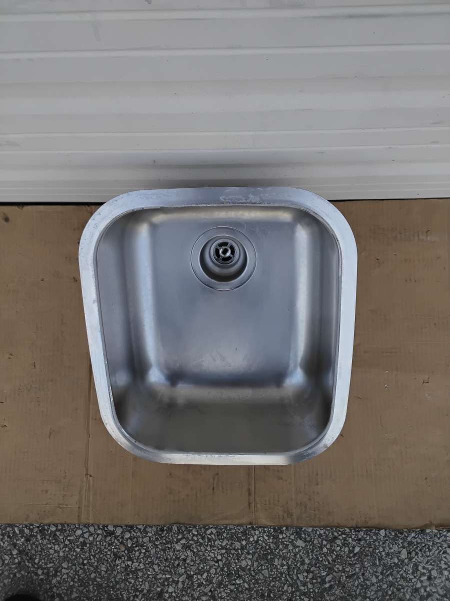 Nice Stainless Steel  Bar or Island Sink 17 X 15 Like New